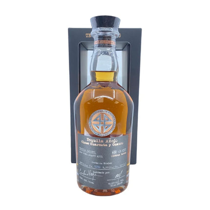 Clase Cuarenta Y Cuatro Añejo Single Batch