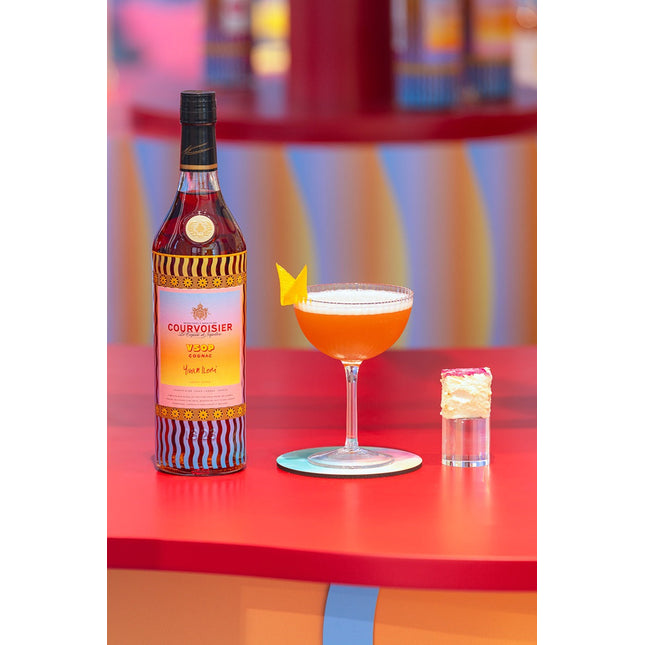 Courvoisier VSOP Yinka Ilori 700mL